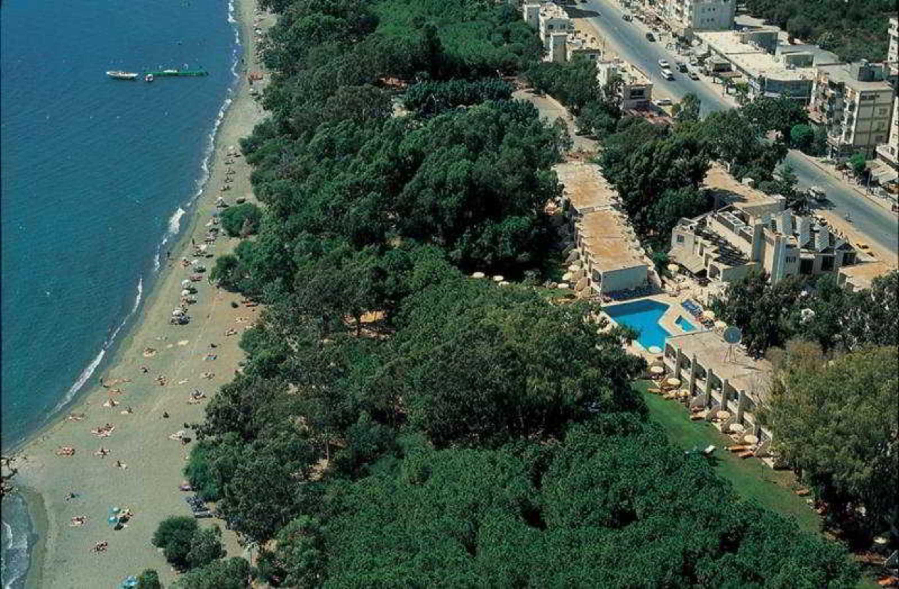 לימסול Park Beach Hotel מראה חיצוני תמונה